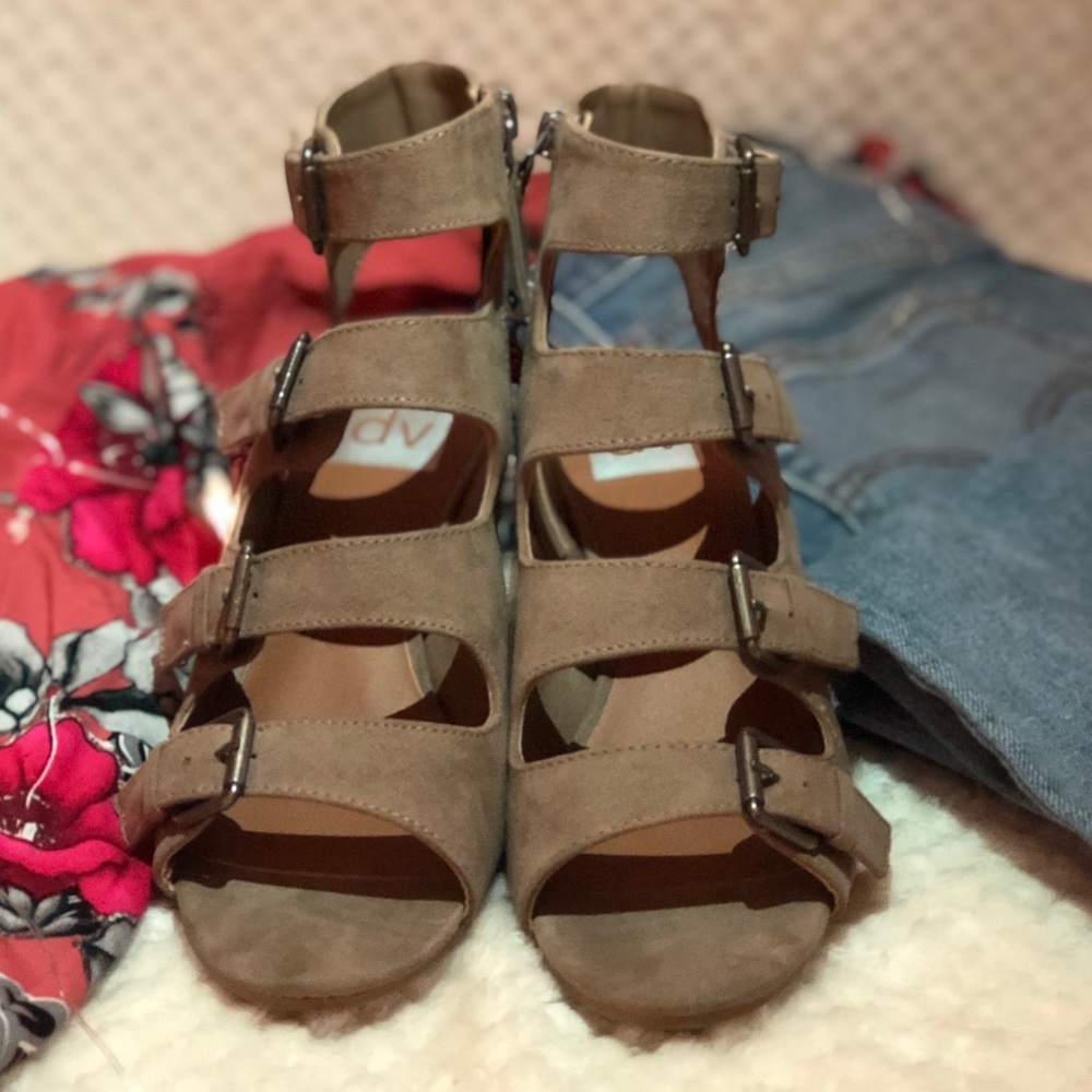 DV Women’s Multiple Buckle Wedge Sandals